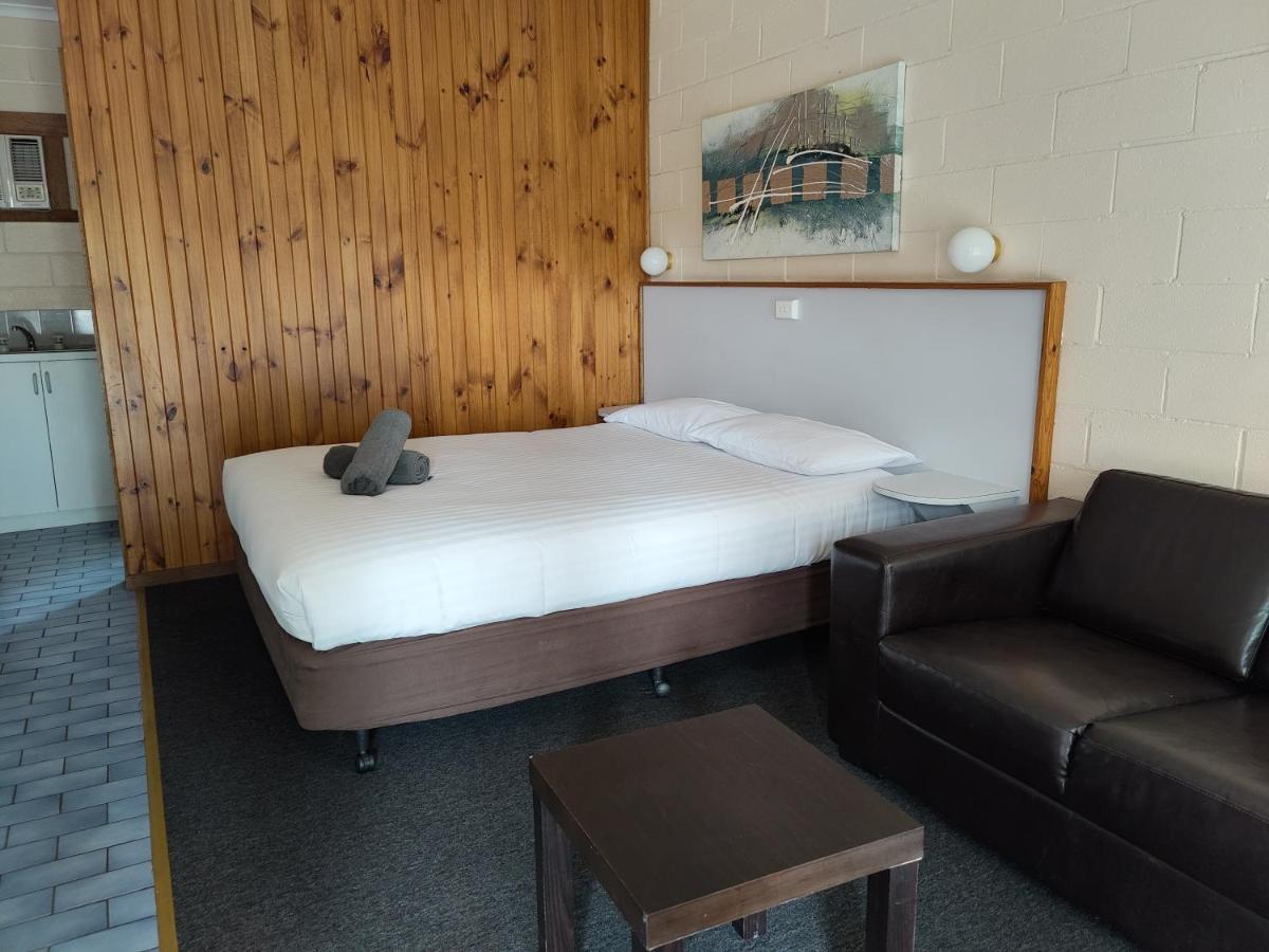 Yarragon Motel Екстер'єр фото