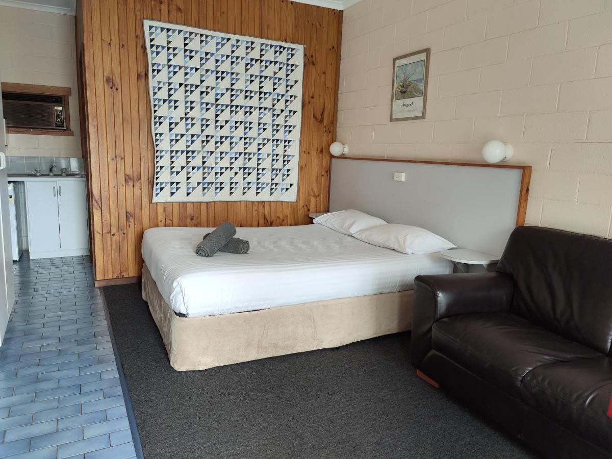 Yarragon Motel Екстер'єр фото