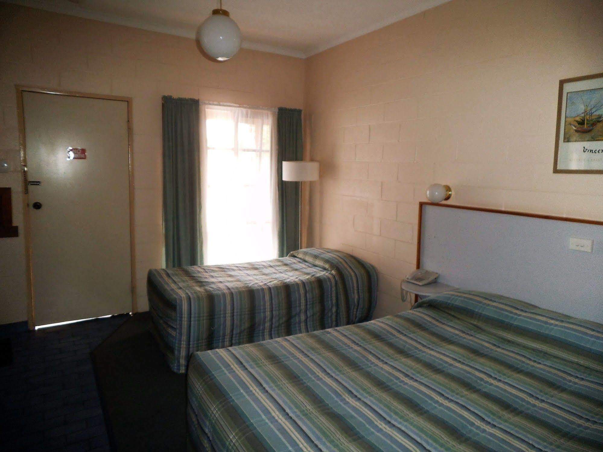 Yarragon Motel Екстер'єр фото